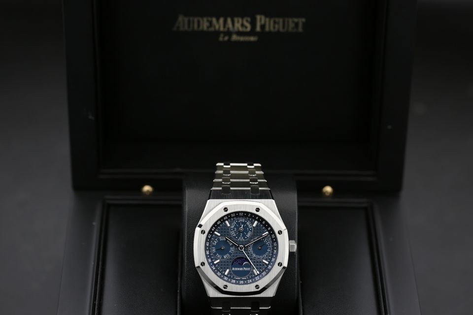 Audemars Piguet Royal Oak Perpetual Calendar 26574ST.OO.1220ST.02 Image 4